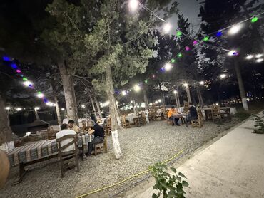 Gözəllik Salonları: Ofisiant tələb olunur