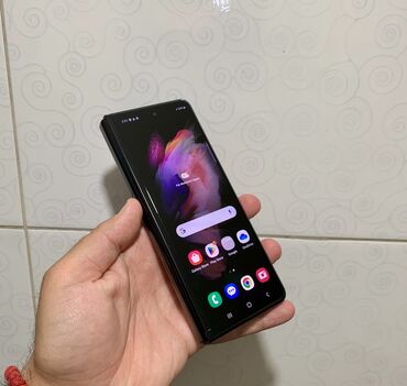 samsung note 20 ultra cena polovan: Samsung Galaxy Z Fold 3, 256 GB, Face ID, Na preklapanje