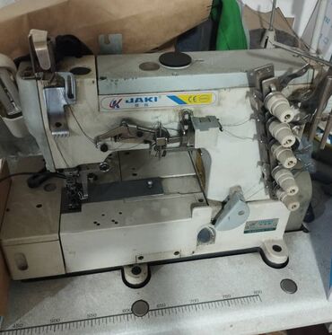 Промышленные швейные машинки: Арендага миний швей.цех берилет! 50кв площадь 5 машина прямо строчка