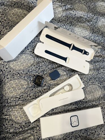 электронные часы наручные цена: Apple watch series 7 45mm В синем цвете, коробка, документы, ремешки