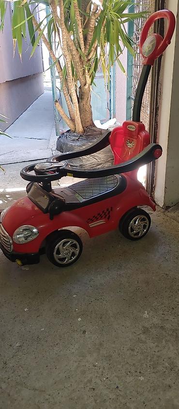 smesne cipele: Dečiji guralica-auto sa ručkom za roditeljsko upravljanje - Model u — 3