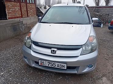 Honda: Honda Stream: 2004 г., Минивэн — 12