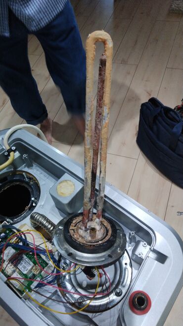 Электрики, электромонтажники: Электрик. С опытом — 6