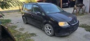 auto crni leskovac: TOURAN DELOVI 1.6 FSI | Kompletan auto u delovima ispravan vozno — 1