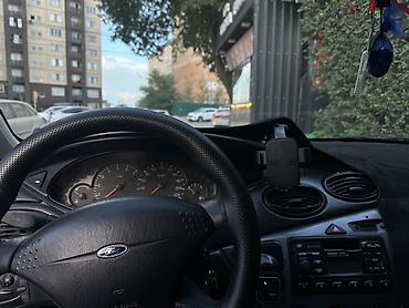 ключ форд: Ford Focus: 2001 г., Механика, Бензин, Хэтчбэк — 4