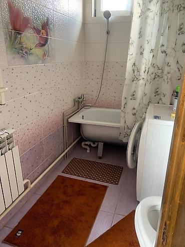 Посуточная аренда комнат: Теплый, светлый, просторный гостевой дом в г.Каракол - Спальня с — 3