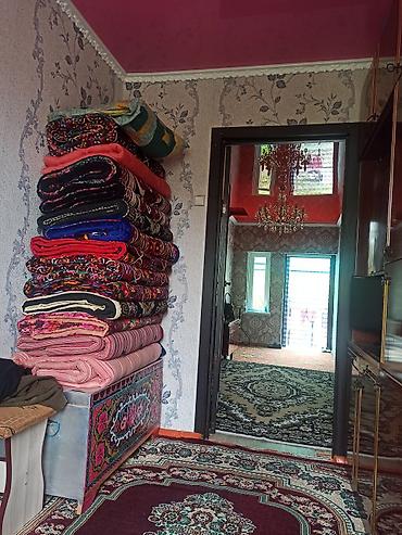 Продажа коттеджей и домов: В с.Теплоключенко продается большой благоустроенный дом.Имеются все — 11