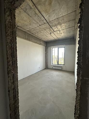 мичуринский: 3 комнаты, 73 м², Аламедин-1 мкр 6 этаж, ПСО (под самоотделку) — 7