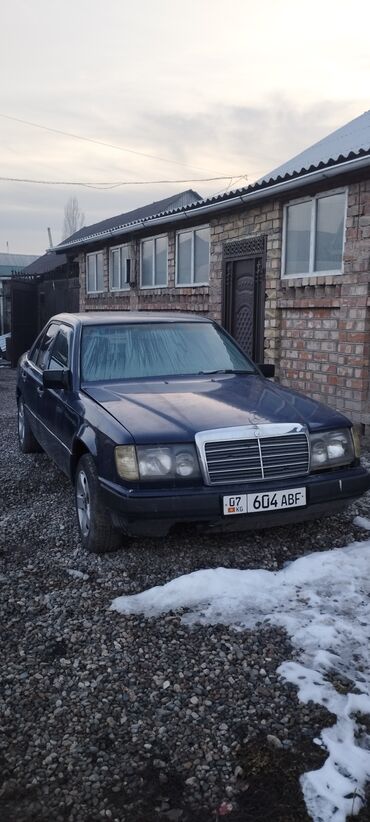 автомобили мерседес: Mercedes-Benz 230: 1990 г., 2.3 л, Механика, Бензин, Седан