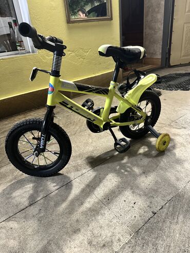Новый Четырехколесные Детский велосипед Toba, 12", Самовывоз