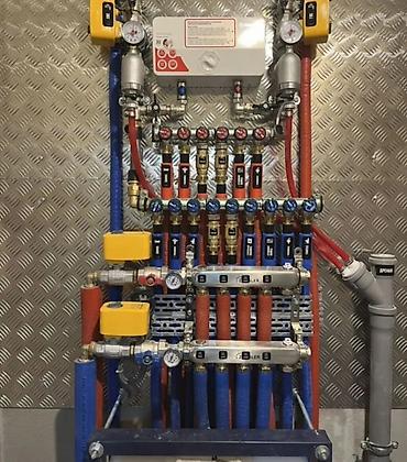 Монтаж и замена сантехники: Монтаж и замена сантехники Больше 6 лет опыта — 4