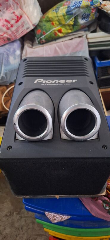 усилитель аудио: Продаю сабвуфер Европейский Pioneer 8000