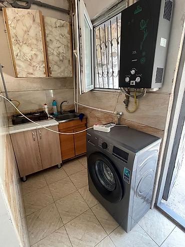 Otaqların günlük kirayəsi: Kirayə üçün ayrıca 1,5 (bir tam və balaca otaq) Təsvir: - Geniş və — 4