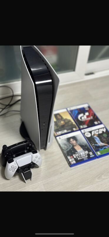 PS5 (Sony PlayStation 5): Пс5 фат В идеальном состоянии Базовая корейская комплектация! Один