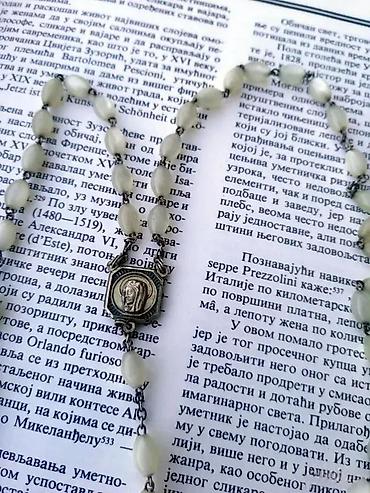 Ogrlice: Antikne brojanice staklene perle Raspeće krst ogrlica Italy. Antikna — 10