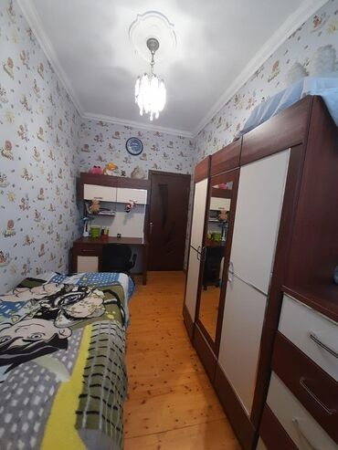 Həyət evləri və villaların satışı: 4 otaqlı, 150 kv. m, Kredit yoxdur, Orta təmir — 18