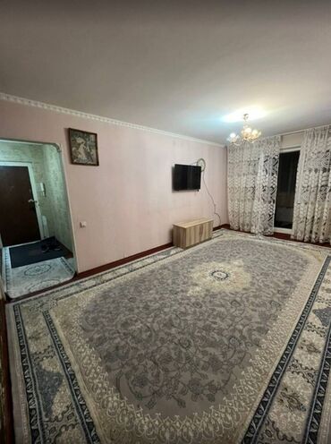 гостиница 4 микрорайон: 3 комнаты, 56 м², 104 серия, 4 этаж, Косметический ремонт