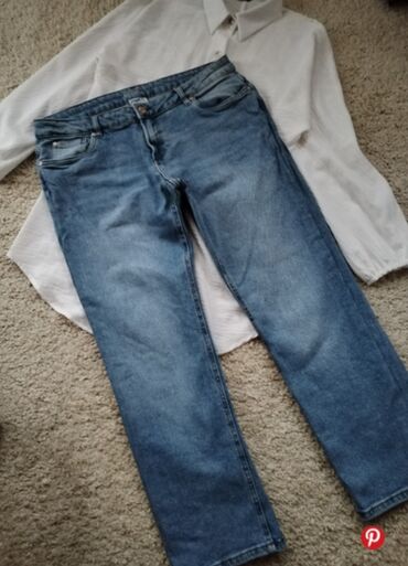 levis farmerke velicine: Apsolutno kao nove farmerke. Uske su sa elastinom, rastezu se 3cm