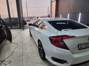 Honda: Honda Civic: 2017 г., 2 л, Вариатор, Бензин, Седан — 19