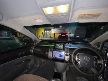 авто алам: Toyota Prius: 2005 г., 1.5 л, Вариатор, Гибрид, Хетчбек