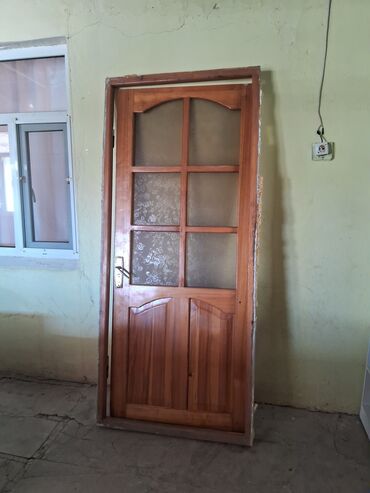 реставрация старой мебели в баку: Üstən cıxma qapı .zamoku işlək vəziyyətdədi.qiyməti 70 manat
