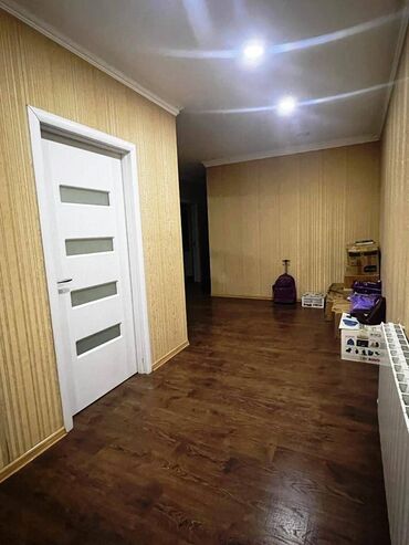 Yeni tikili: Bakıxanov qəs., 3 otaqlı, Yeni tikili, m. Qara Qarayev, 113 kv. m — 4