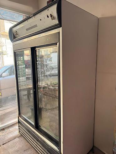 Digər biznes avadanlığı: ✅Endirim edildi vitrin soyuducu satilir 600 manata heç bir problemi — 1