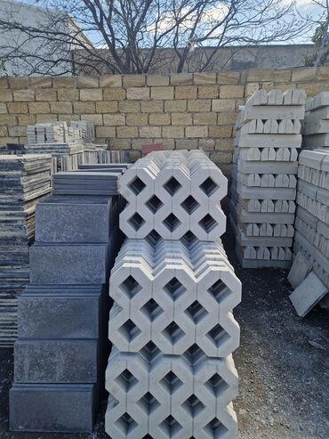 Beton dirəklər: Hər ölcüdə beton dirəklər .yol isarələri.kabel isarələri kanalzasiya — 20