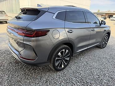 byd машина гибрид: BYD Song Plus: 2025 г., Гибрид, Кроссовер — 10