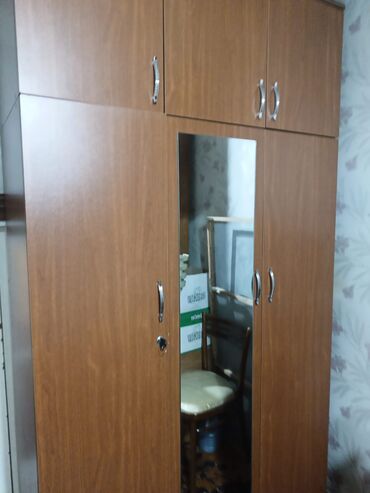 тряпичный шкаф: İşlənmiş, Açılan, 3 qapılı Düz dolab, Qarderob, paltar dolabı