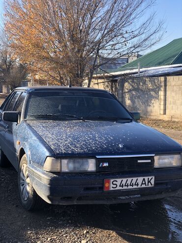 Mazda: Mazda 626: 1986 г., 2 л, Механика, Бензин, Хэтчбэк