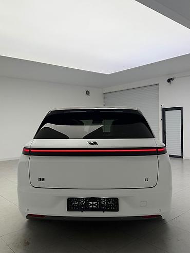 ray kia: Lixiang L7: 2023 г., 1.5 л, Автомат, Гибрид, Кроссовер — 4