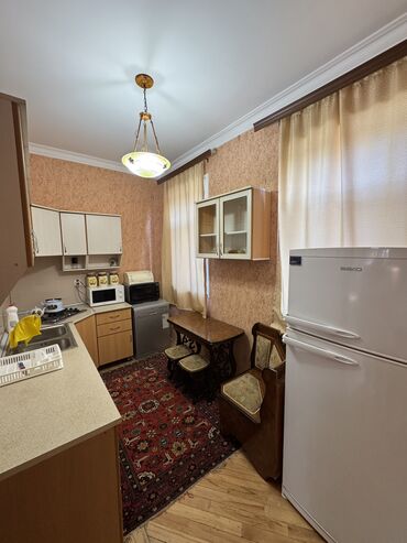 Günlük kirayə evlər: 180 kv. m, 3 otaqlı, Kombi, Qaz, İşıq -da lalafo.az — 12 Günlük kirayə evlər: 180 kv. m, 3 otaqlı, Kombi, Qaz, İşıq — 12