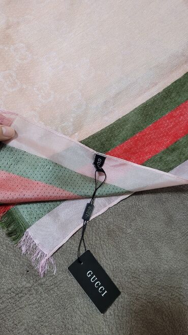 Baş geyimləri: Şarf 5 man
təzədi
şəkli sola cevirin — 2