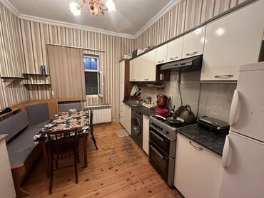 Həyət evləri və villaların satışı: 7 otaqlı, 200 kv. m, Kredit yoxdur, Orta təmir -da lalafo.az — 11 Həyət evləri və villaların satışı: 7 otaqlı, 200 kv. m, Kredit yoxdur, Orta təmir — 11