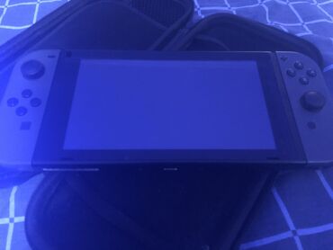 Nintendo Switch: Нинтендо свитч 2 ревизии. Купил попользовался 2 месяца, в комплекте