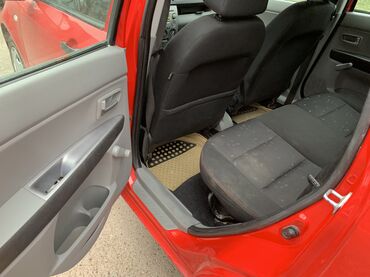 Mazda: Mazda 2: 2003 г., Механика, Бензин — 13