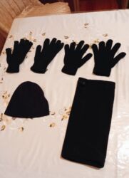 qadınlar üçün toxunma snudlar: Qış aksessuarları dəsti – qara rəng Dəst tərkibi: - 4 cüt qara əlcək