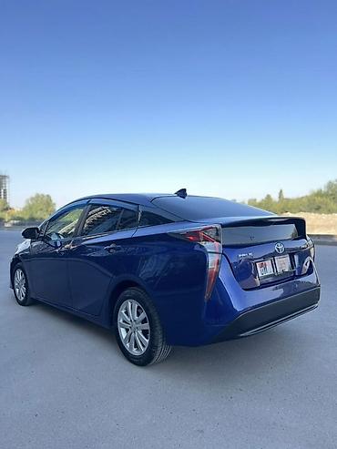 highlander 2: Toyota Prius: 2018 г., Гибрид, Хэтчбэк — 1
