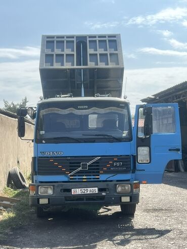 грузовые шины в рассрочку: Грузовик, Volvo, Стандарт, Б/у