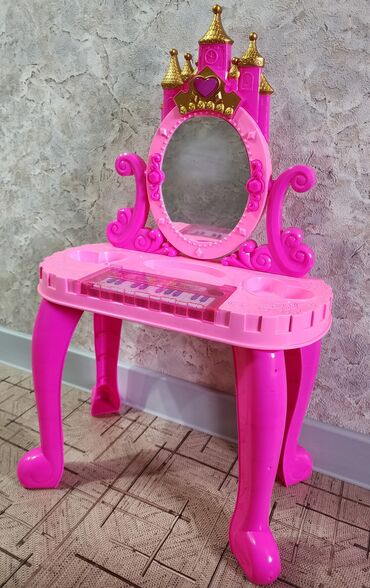 игрушка для девочек: Трюмо детское, туалетный столик для девочек, салон красоты. В хорошем