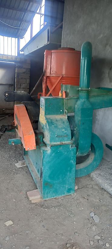 ensinger traktor: ABOLLO yem üyüdüb‑qarışdıran avadanlıq - Marka/model: ABOLLO - — 3