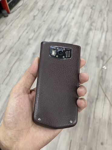 i̇slenmis telefonlar: Vertu Constellation, 32 GB, rəng - Qəhvəyi