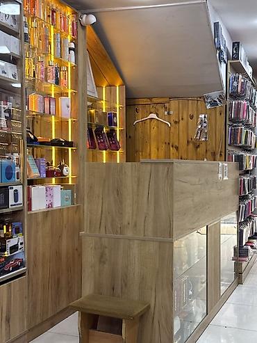 dukan satilir: Neftciler Metrosunun 4cu cixisinda Prestijni Sirada Gelisdi Gedisdi — 1