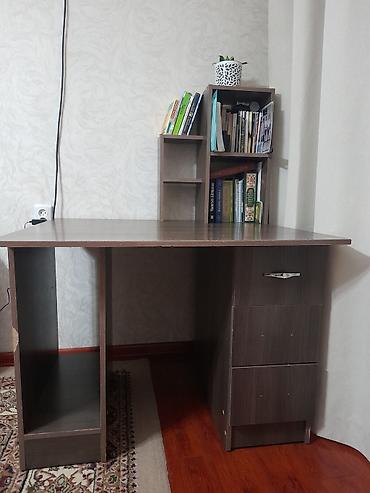 study table: Компьютерный стол, Б/у, С полками — 3