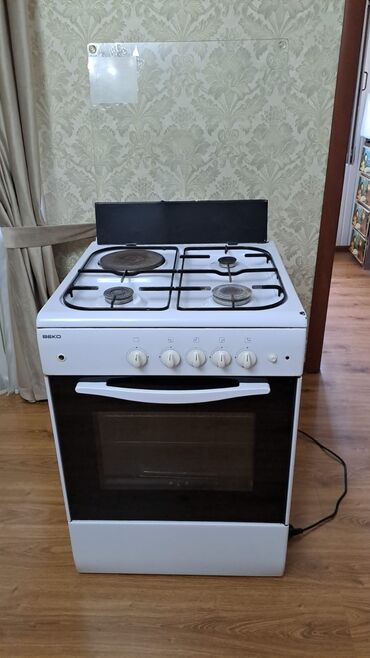 Техника для напитков: Плита Beko, Газовая, Отдельностоящая, 4 конфорки