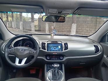 Kia: Kia Sportage: 2 l | 2011 il Krossover — 3