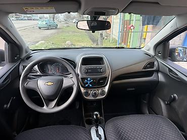 Chevrolet: Chevrolet Spark: 2018 г., Автомат, Бензин, Хэтчбэк — 5