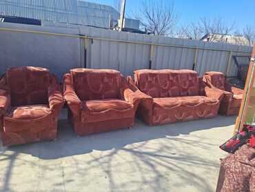 ата армс нео 12 цена в кыргызстане: Продаю мягкую мебель 4 ка.В комплекте диван раздвижной, мини диван и 2
