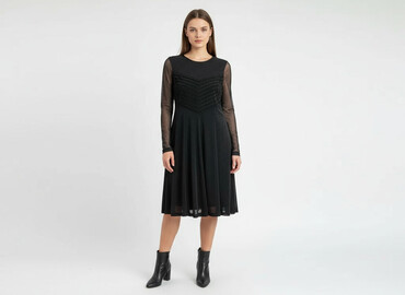 Dresses: Women`s dress, size S